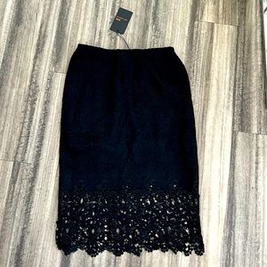 JOA black lace fitted skirt with elastic waist band. Perfect for holidays